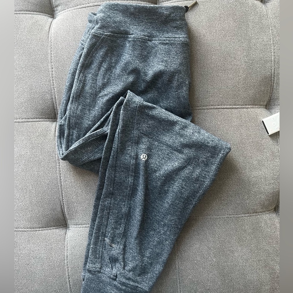 LULULEMON JOGGER